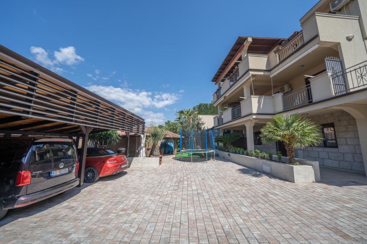 קוטור Apartments Milunovic מראה חיצוני תמונה