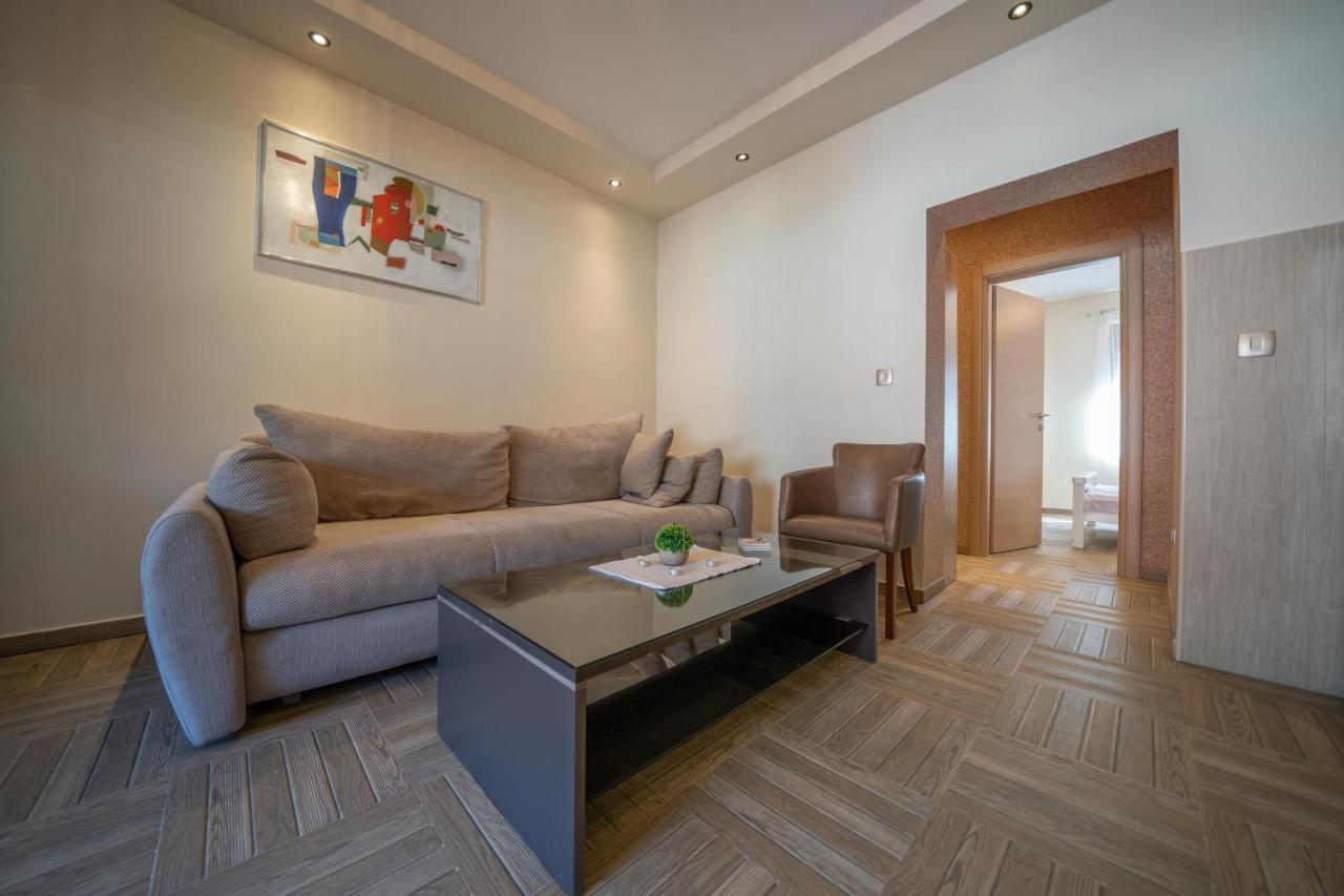 קוטור Apartments Milunovic מראה חיצוני תמונה