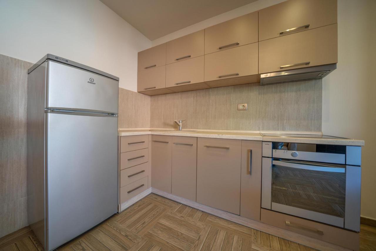 קוטור Apartments Milunovic מראה חיצוני תמונה