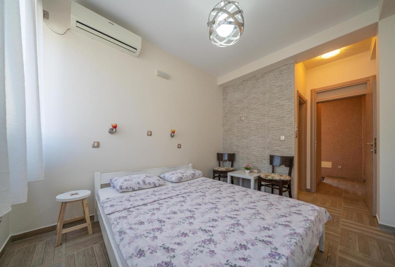 קוטור Apartments Milunovic מראה חיצוני תמונה